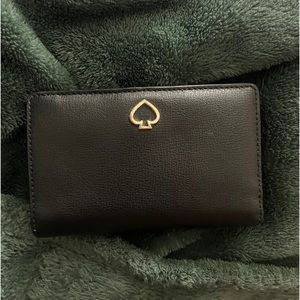 KATE SPADE WALLET!